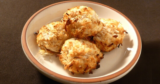 Coconut Almond Macaroons - Sweets - Recipes - Feast for Freedom