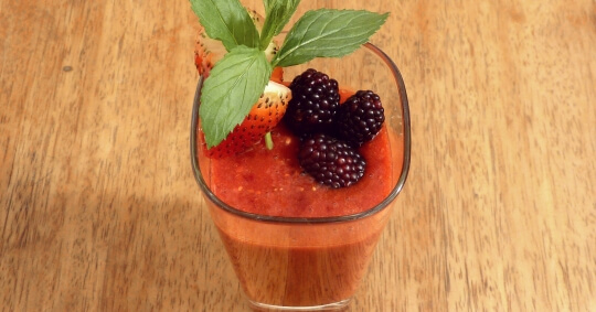 Mixed Fruit Simple Smoothie - Breakfast - Recipes - Feast for Freedom
